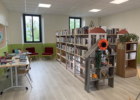 vue interieure espace adulte mediatheque messeix