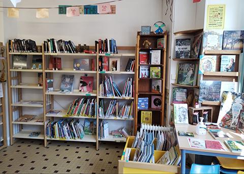 vue interieure bibliotheque pontaumur