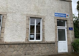 facade exterieur bibliotheque villossanges